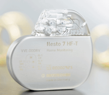 El dispositivo CRT-D de la serie Ilesto 7 con la tecnología de Monitorización Casera y ProMRI (Fotografía cortesía de BIOTRONIK). El dispositivo CRT-D de la serie Ilesto 7 con la tecnología de Monitorización Casera y ProMRI (Fotografía cortesía de BIOTRONIK).